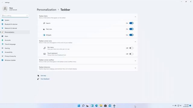 How to Align Taskbar Icons to Left in Windows 11 смотреть онлайн