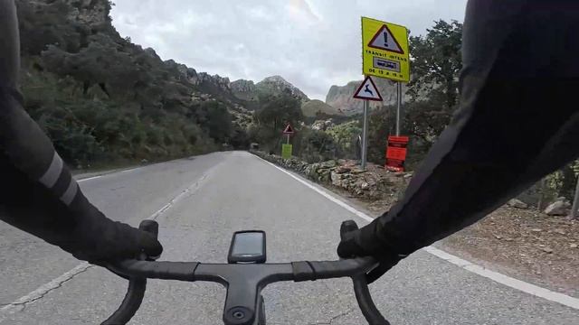 Five Tips to Help You Conquer Sa Calobra in 2024! смотреть онлайн