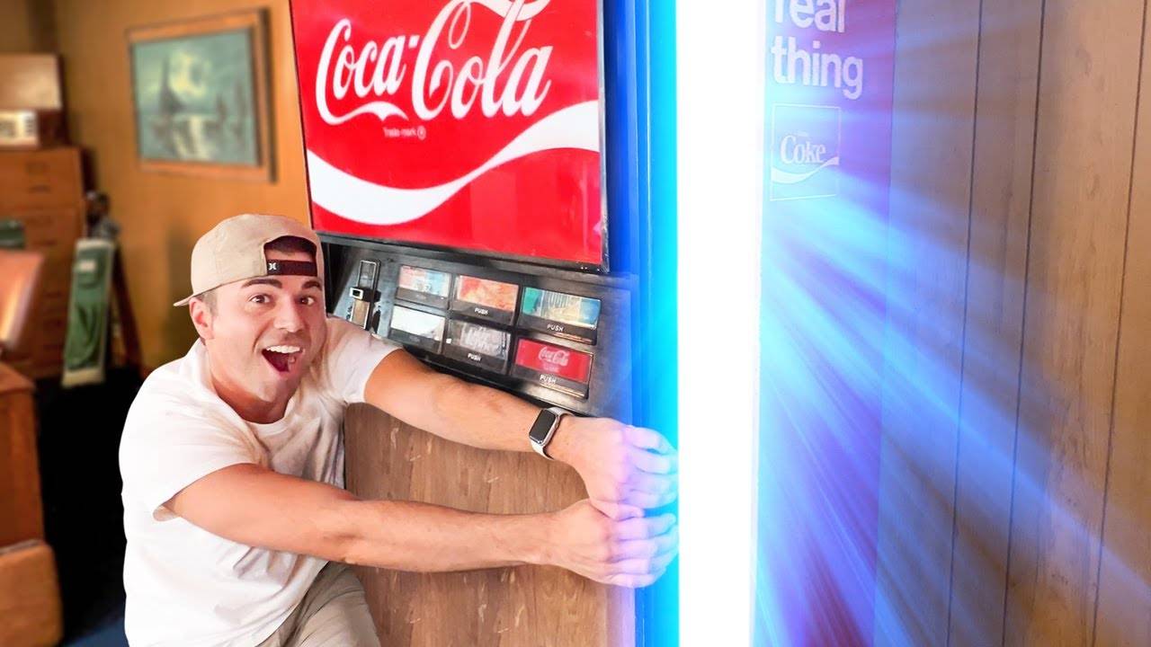 Тур По Моему Секретному Складу смотреть онлайн