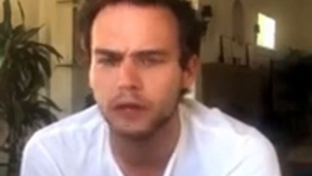 Not That Kinda Girl (Brandon Flynn Video) смотреть онлайн