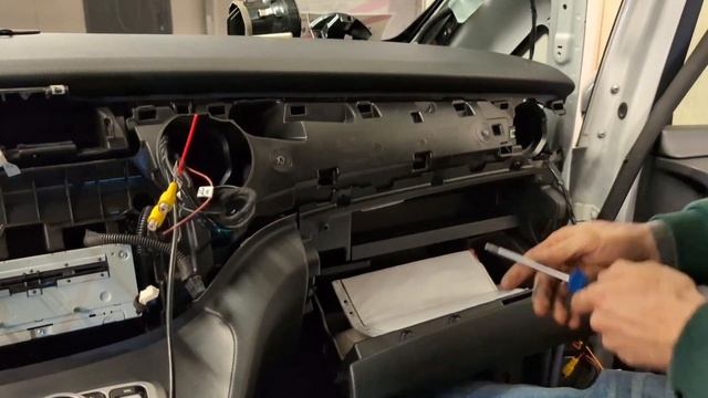 инструкция по установке магнитолы teyes LuxOne в mercedes w447 смотреть онлайн