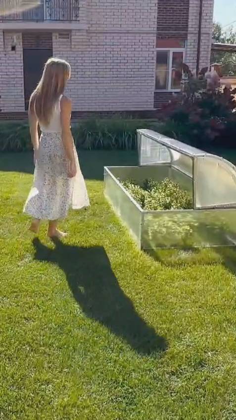 Незаменимый мини парник для каждого садовода. Парник "Лотос"