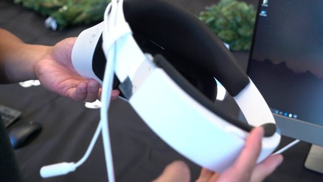 Dell Visor hands-on: Windows Mixed Reality headset смотреть онлайн