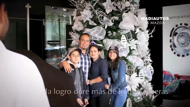 ¡Madiautos Mazda te desea felices fiestas! смотреть онлайн