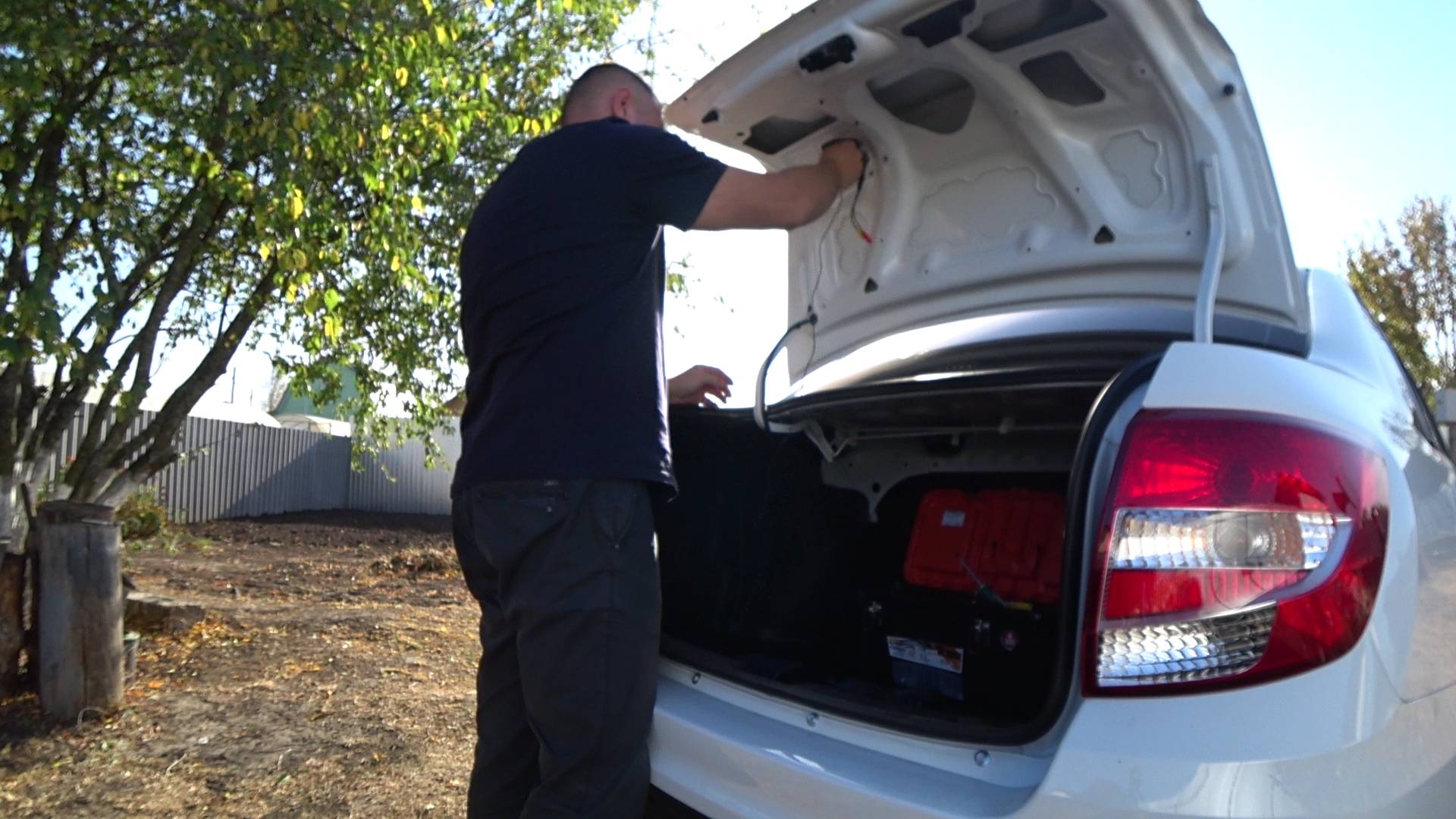 Установка камеры заднего вида на Лада Гранта смотреть онлайн