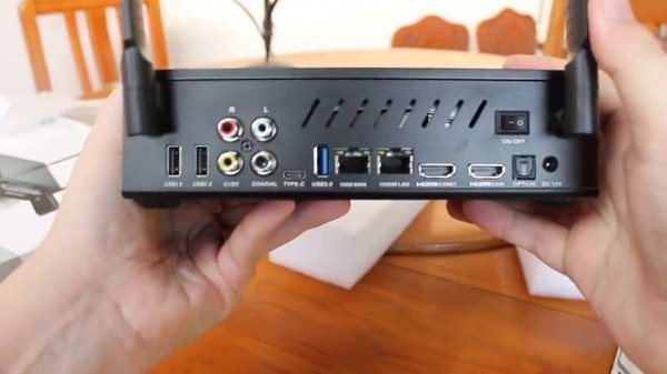 Eweat R9 Plus Android TV Box and NAS Unboxing Video