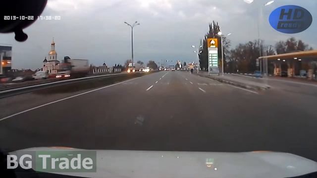 Работа в сумерки видеорегистратора DVR-Mirror смотреть онлайн