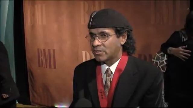 Jose A Sosa Interview - The 2008 BMI Latin Awards смотреть онлайн