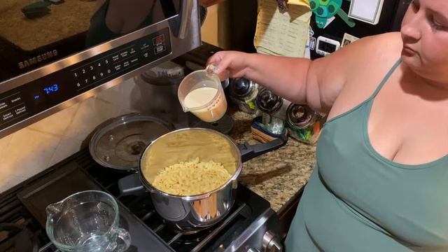Check Out My New WantJoin 6 QT Pressure Cooker Unboxing, Mac & Cheese Recipe, and Chicken Recipe смотреть онлайн