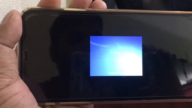 iPhone 11 Pro Max Running Windows 7 ! смотреть онлайн