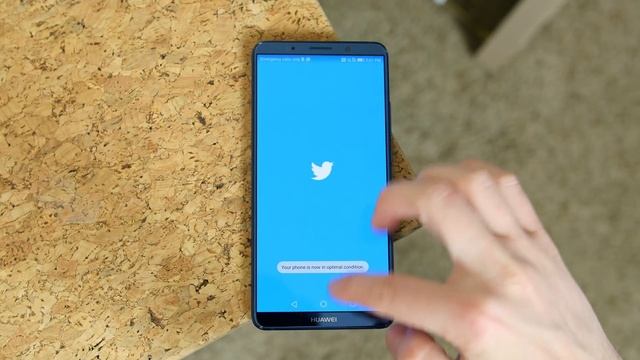 Huawei Mate 10 Pro Review: Worth the Security Concerns? смотреть онлайн