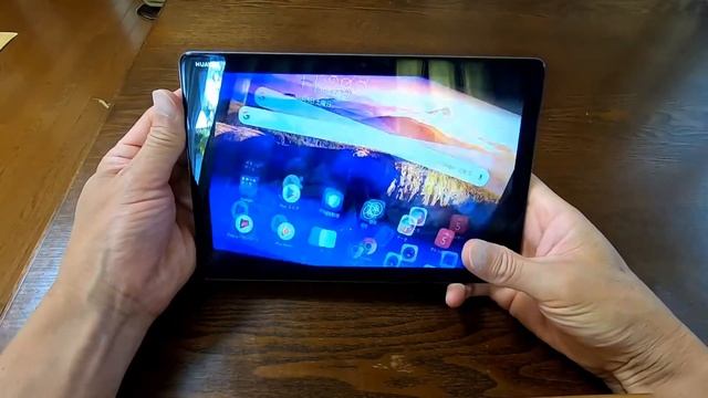 HUAWEI（ファーウェイ）タブレット MediaPad M5 lite 10 Wifiを購入しました。 смотреть онлайн