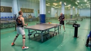 Тренировка по шипам.  Настольный теннис.  Тимур Мамазакиров.