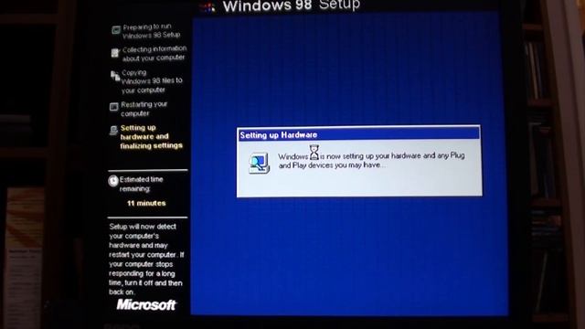 Installing Windows 98 on an SSD смотреть онлайн