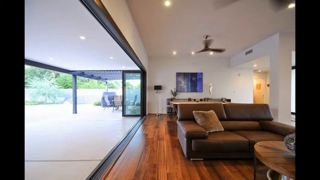 Six panel Western Window Systems Bi-fold Door System смотреть онлайн