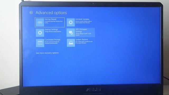 How to enter Bios/UEFI Firmware settings on Windows 10 смотреть онлайн