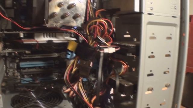Dave Smashes His Computer Windows 10 Install смотреть онлайн