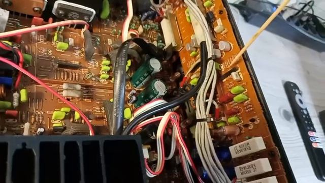 Усилитель Yamaha A-950 (1983 г.в.), комментарий от мастера о проделанной работе по профилактике смотреть онлайн