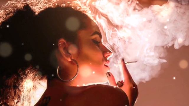 Bruno Mars - Smokin Out The Window (Tommy Glasses Funky Remix) смотреть онлайн