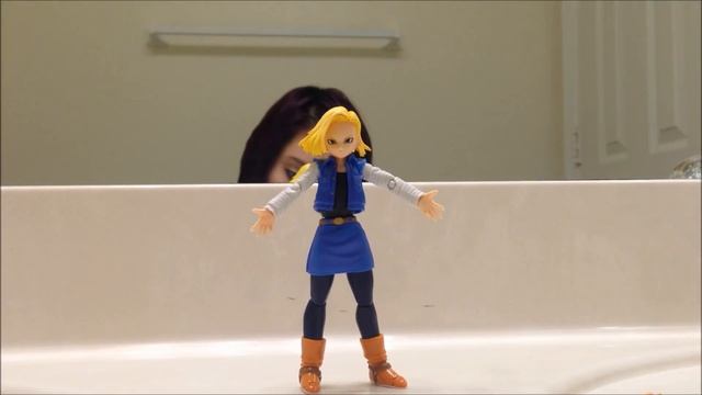 Dragon Ball Z Figure Review - S.H. Figuarts Android 18 смотреть онлайн