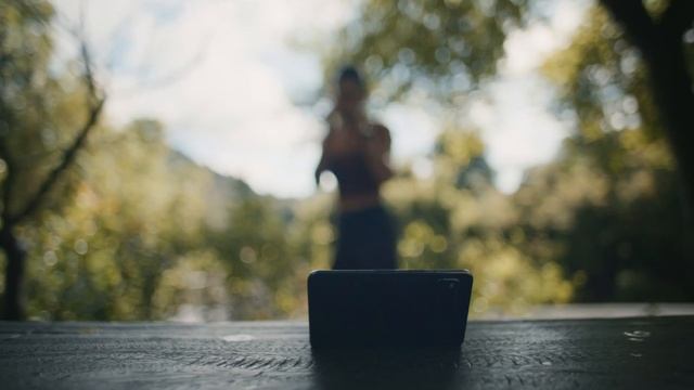 Android Developer Story: Peloton across screens смотреть онлайн