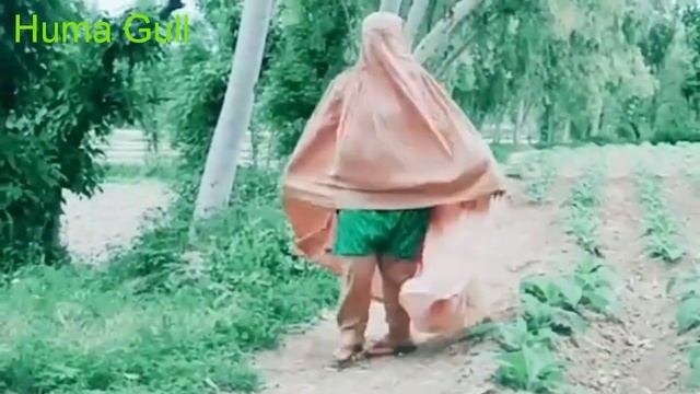 Pakistani girl ladhki nihatai waqt Beautifull girl Fresh video ,hot girl in water смотреть онлайн