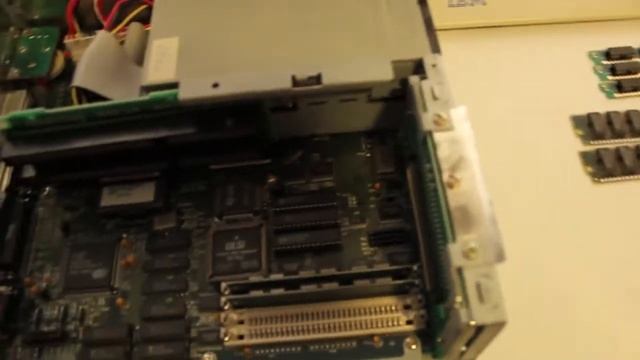 Amstrad Mega PC: Enabling PC Only Mode смотреть онлайн
