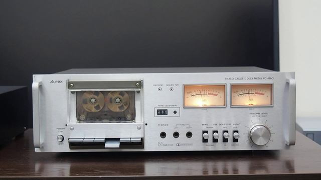 Aurex (Toshiba) PC-4260 смотреть онлайн