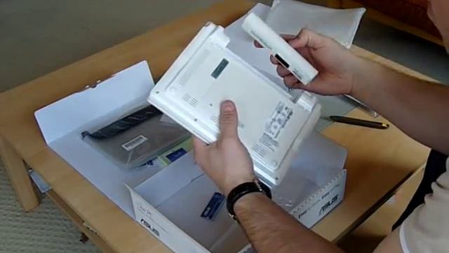 Unboxing EEEPC 900 смотреть онлайн