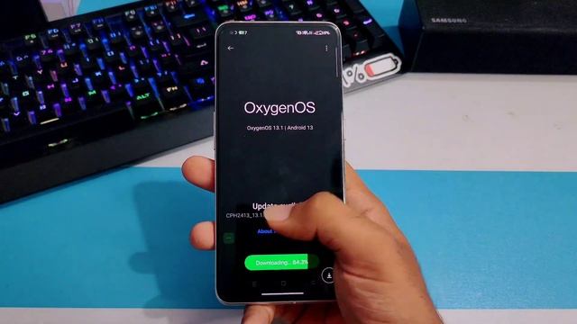 Oneplus OxygenOS 13.1 New 8+ Updates | Nord 2 5G,Ce 2 5G,9,9 Pro,9R,9RT,Ce 5G,8,8Pro,11,11R смотреть онлайн