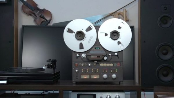 TEAC (TASCAM SERIES) 33-2.