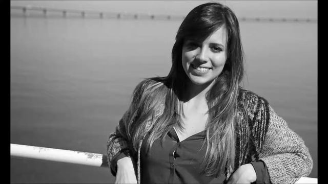 Leonor Andrade - Há Um Mar Que Nos Separa (Piano Version) Audio смотреть онлайн
