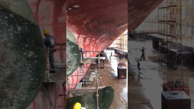 ship propeller смотреть онлайн