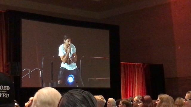 Manu Bennet 2018 Comic Con panel смотреть онлайн