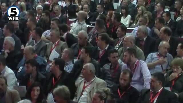 Тачи:„Ќе се вратиме во парламентот, посилни сме од сите притисоци“ смотреть онлайн