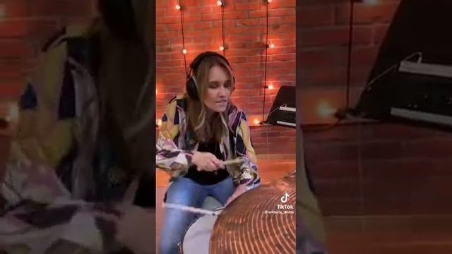 Wiktoria drum an bass. смотреть онлайн