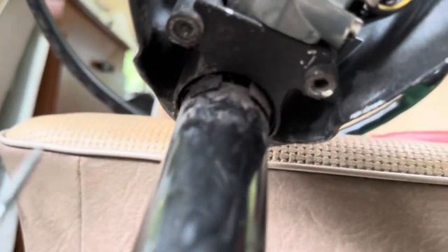 Ignition Switch Removal VW Baywindow Bus смотреть онлайн