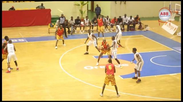 CRB / MANDE Réaction du Coach MOUSSA SIDIBE смотреть онлайн