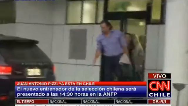 Juan Antonio Pizzi llegó para asumir en "La Roja" смотреть онлайн