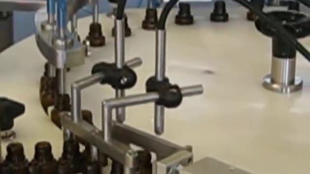 Моноблок розлива и укупорки Pharmline 6000 (Пакинг Групп) смотреть онлайн