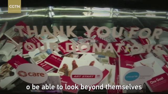 A vending machine where you can give gifts of goats for charity смотреть онлайн