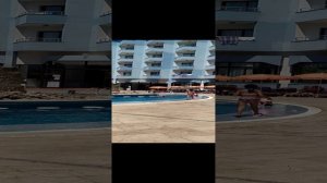 Турция, обзор отеля "Sunshine" 
и его пляжа