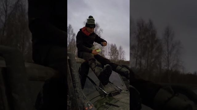 Мойка окон в полевых условиях. ГРЯЗНЫЙ УАЗ НА БЕЗДОРОЖЬЕ #offroad #smoleńsk #бездорожье #уаз #грязь смотреть онлайн