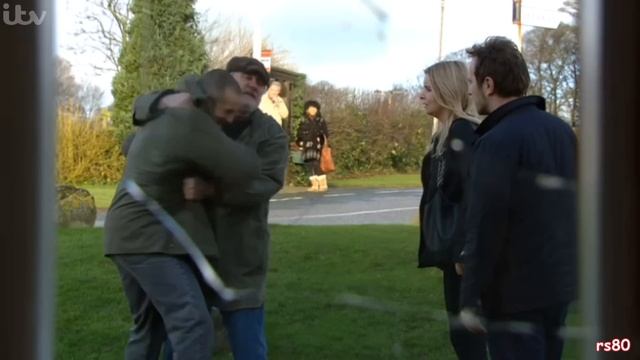Emmerdale - Sam smashes Declan's window смотреть онлайн