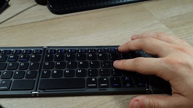 Teclado Dobrável Bluetooth Avatto - B033 (X-Folding Touch Pro) смотреть онлайн