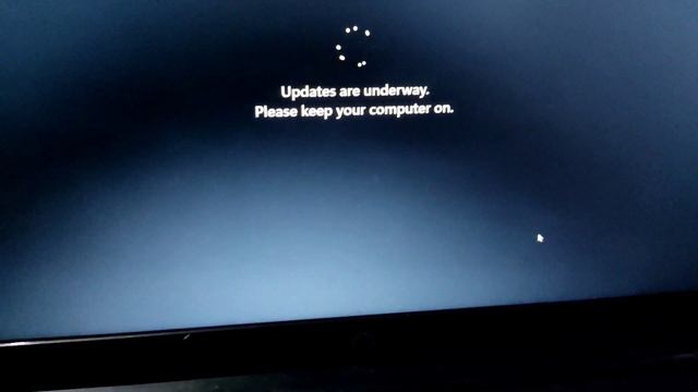 Updates are underway please keep your computer on |Updates are underway problem solve смотреть онлайн