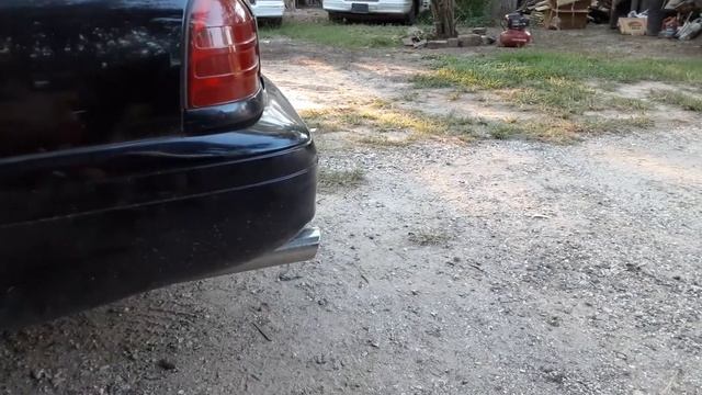 Crown Vic down!! White smoke coming out the exhaust pipes.. :( смотреть онлайн