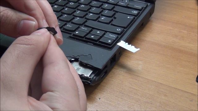 How To Upgrade A Lenovo ThinkPad X230i And Repair It's Case (plus Windows 10 Update)