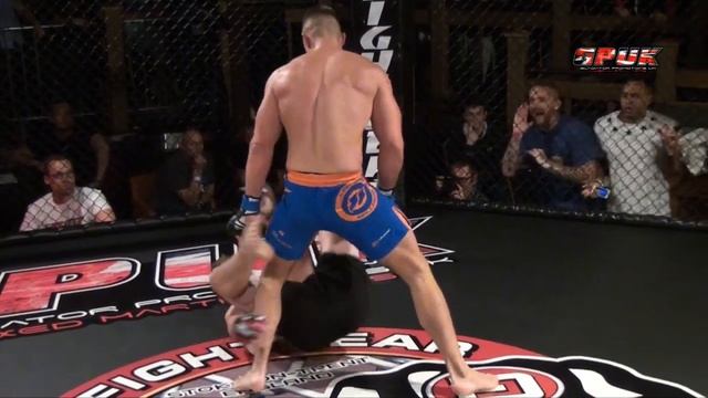 GPUK - Night Of The Gladiators 31 - Marcus Mee Vs Scott Kelsey смотреть онлайн