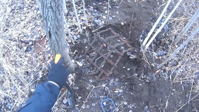 НАРВАЛСЯ НА БОРОНУ И НЕ ОДНУ, ЧУТЬ НЕ ПРОКОЛОЛ НОГУ!!! смотреть онлайн